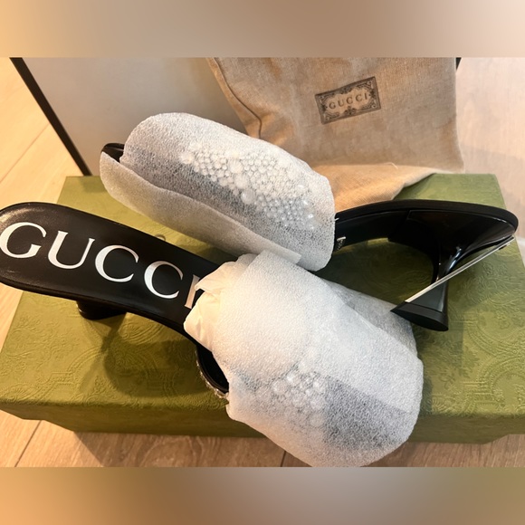 Brand new Gucci sandal with crystal - Picture 5 of 7